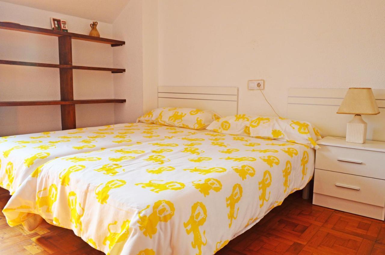 Apartamento El Corro: Con Parking En Pleno Centro De Comillas Luaran gambar