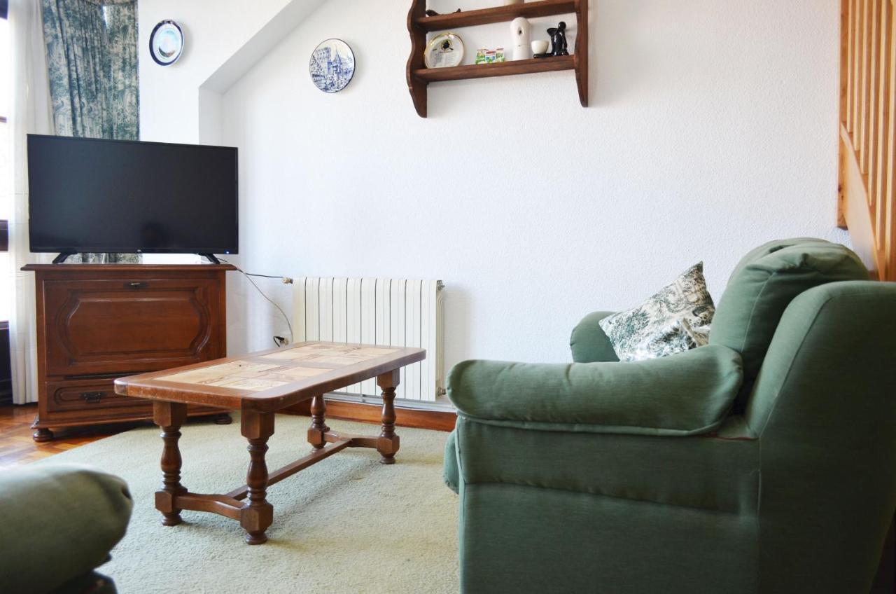 Apartamento El Corro: Con Parking En Pleno Centro De Comillas Luaran gambar